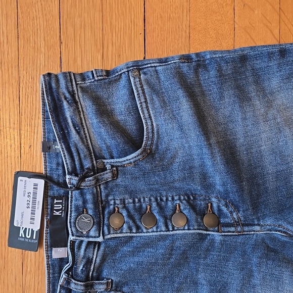 NWT, Kut From The Kloth, Rachael Fab AB Distressed Mom Jean, Medium Wash, 2 - Picture 6 of 14